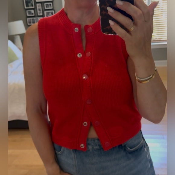 J Crew cropped snap up sweater shell. 100% cotton. - Picture 2 of 3